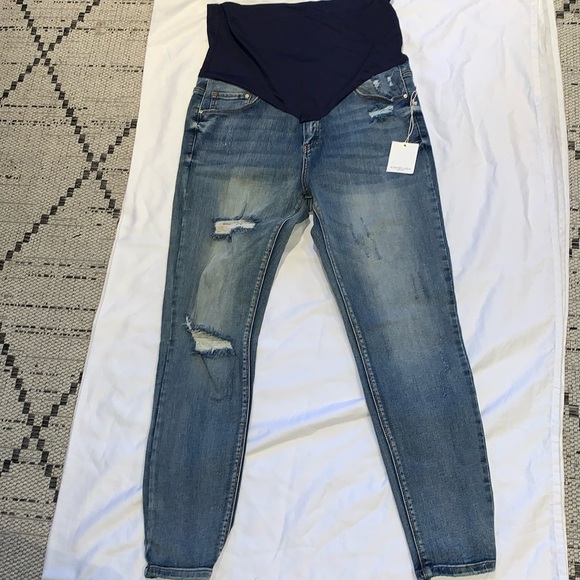 BNWT Distressed Maternity Jeans by Pinkblush - Picture 1 of 9
